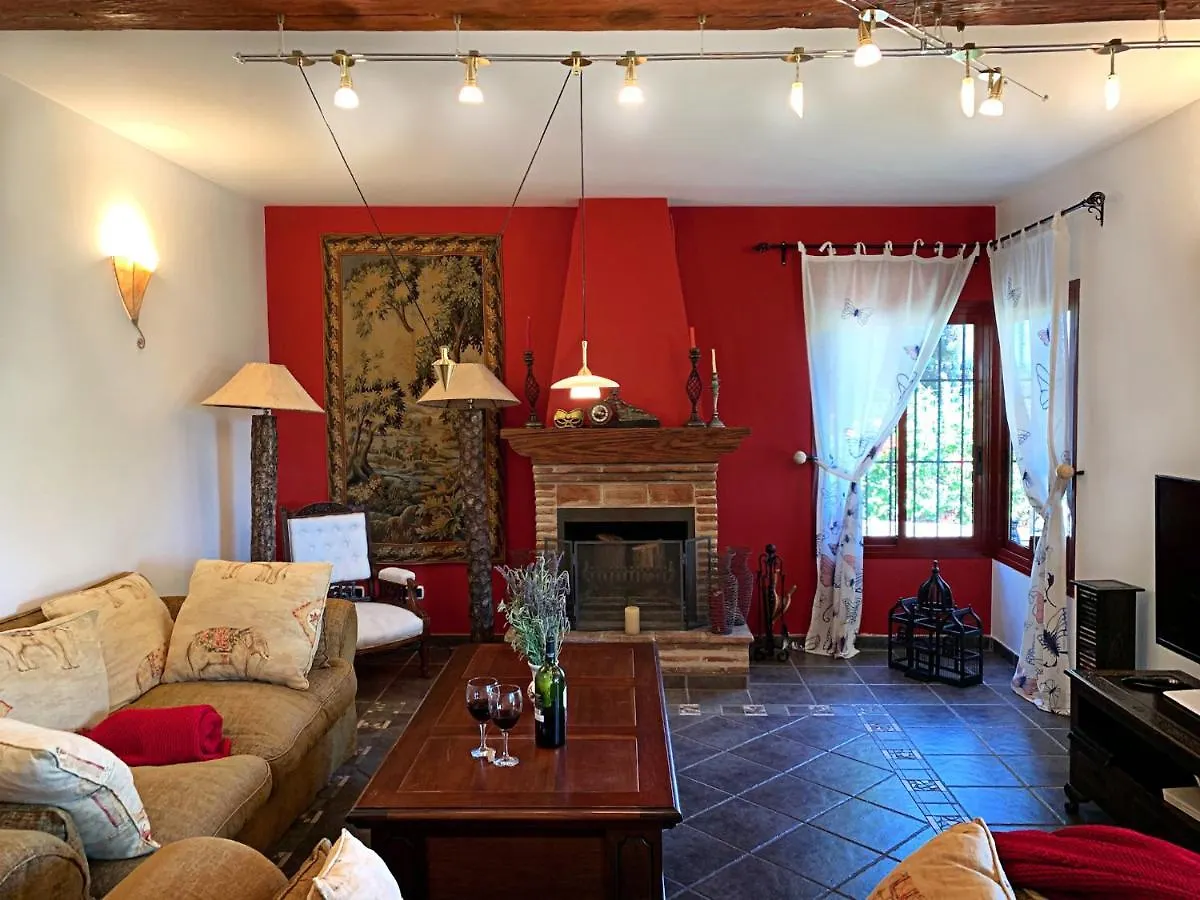 Villa Nabrisa Marbella, 5 Bedroom, Private Pool, Garden, Bbq 0*, Marbella