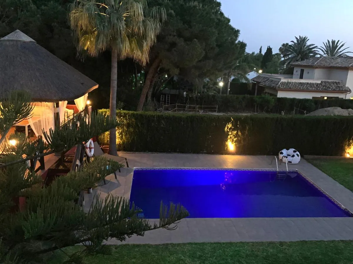 Villa Nabrisa Marbella, 5 Bedroom, Private Pool, Garden, Bbq Spanyolország