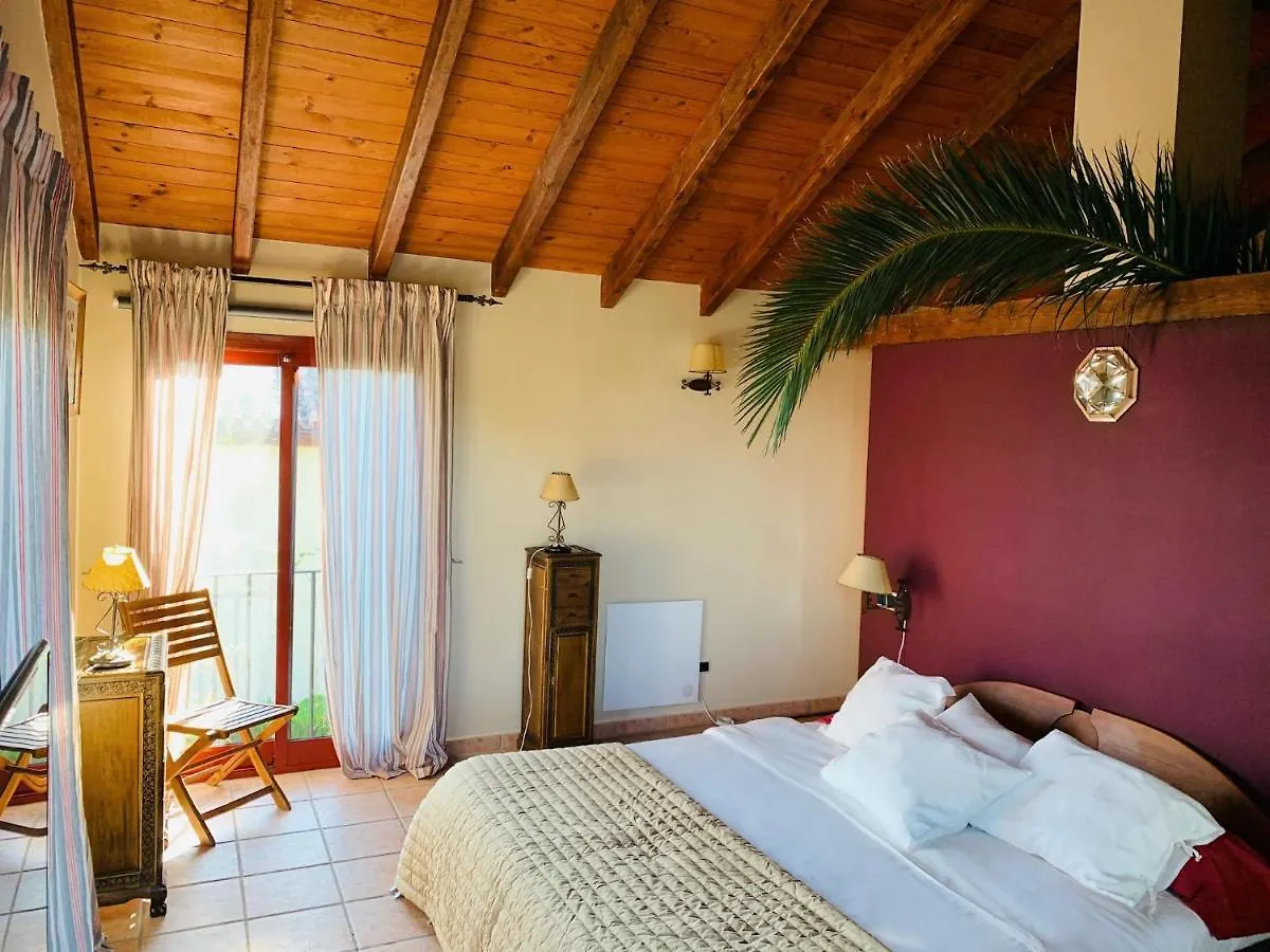 Villa Nabrisa Marbella, 5 Bedroom, Private Pool, Garden, Bbq